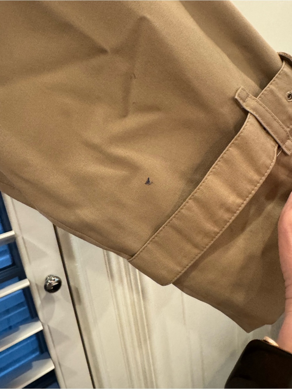 Incredible vintage Burberry Men's Beige Double-Breasted Trench Coat - Picture 5 of 14